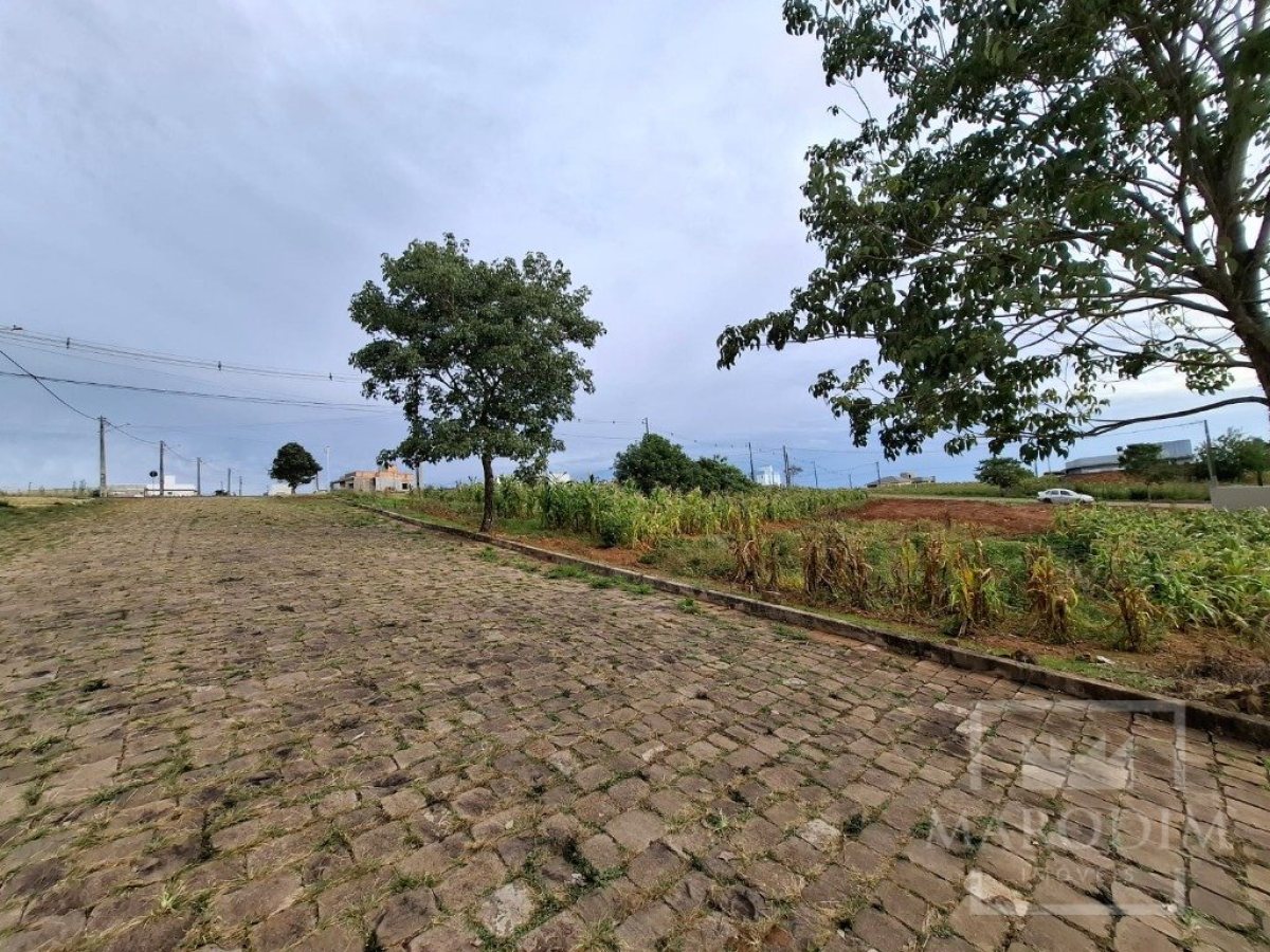 Terreno com 308m², Nao suíte, no bairro Villa Bella em Marau