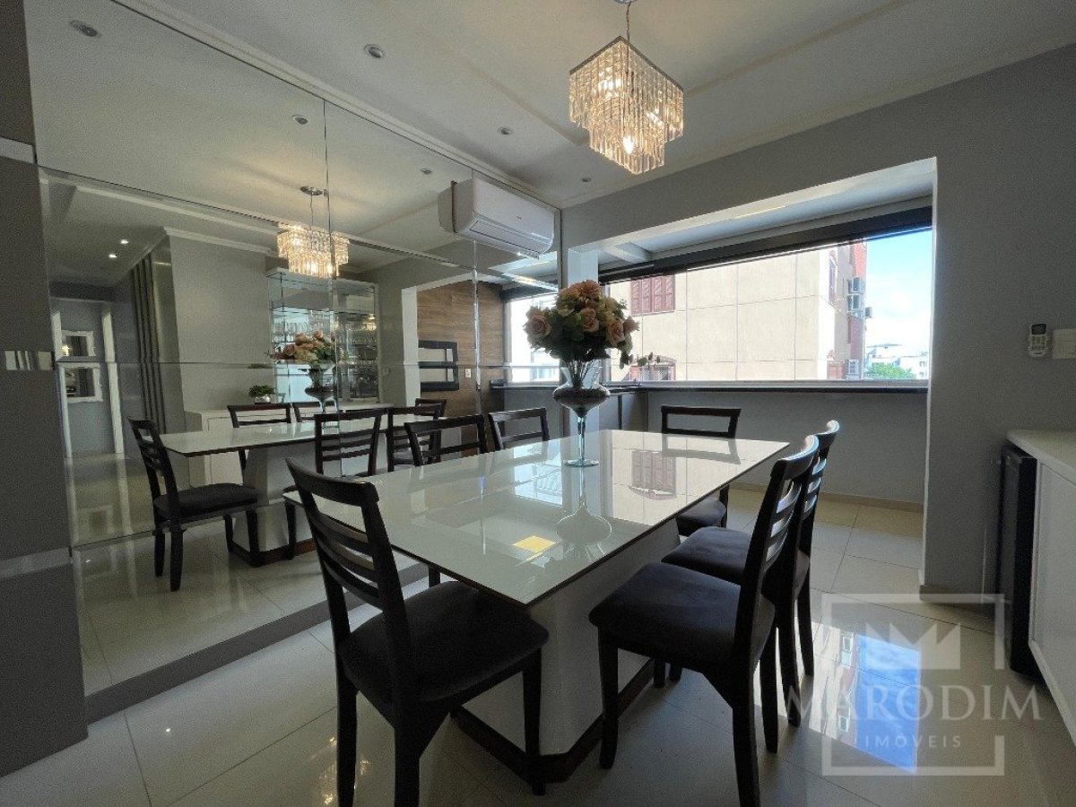 Apartamento com 123m², 2 dormitórios, Sim suíte, 1 vaga, no bairro Centro em Marau