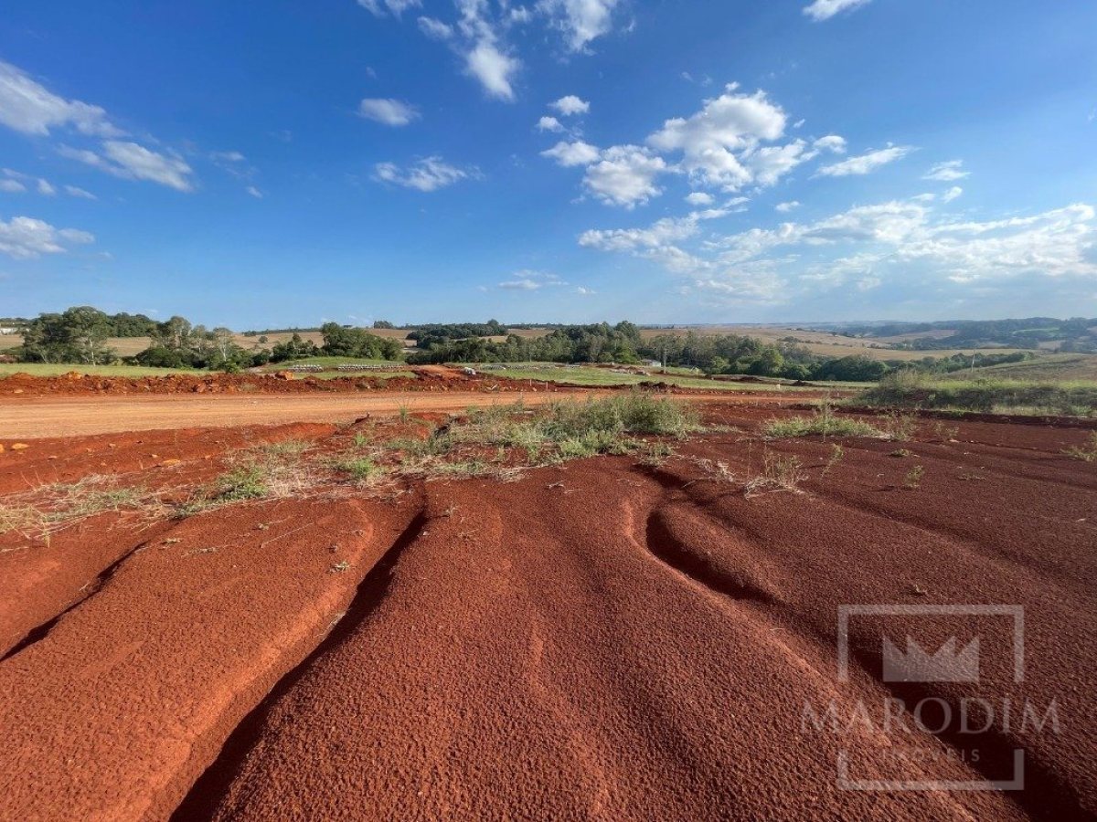 Terreno com 360m², Nao suíte, no bairro RS 324 em Marau