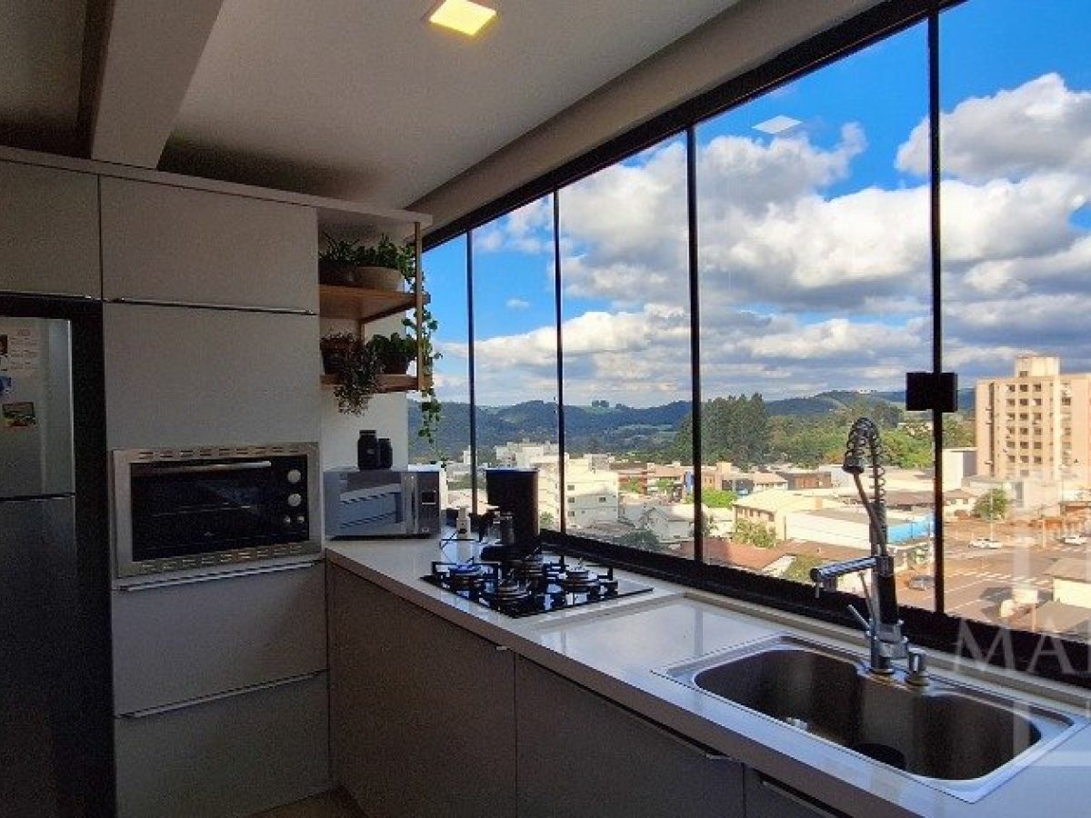 Apartamento com 153m², 3 dormitórios, Sim suíte, 1 vaga, no bairro Centro em Marau