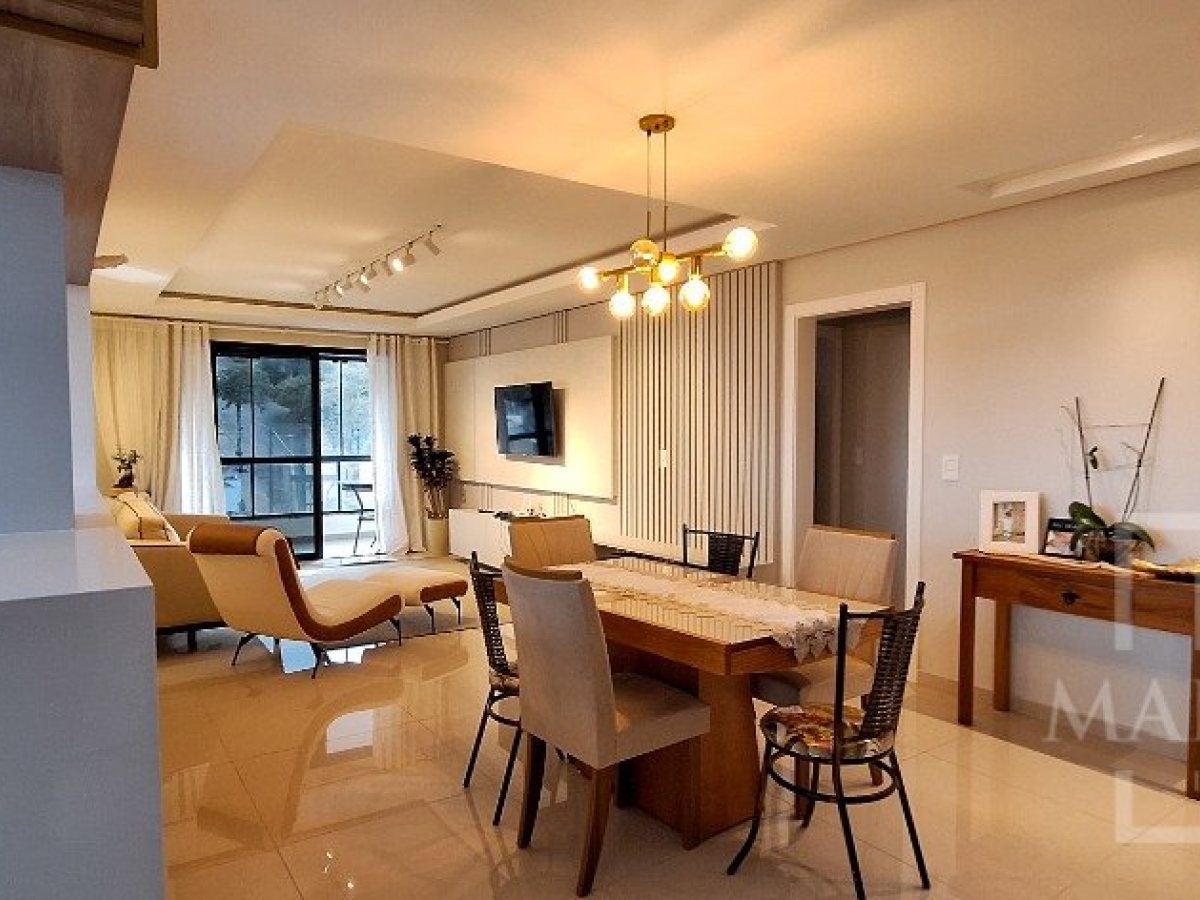 Apartamento com 153m², 3 dormitórios, Sim suíte, 1 vaga, no bairro Centro em Marau