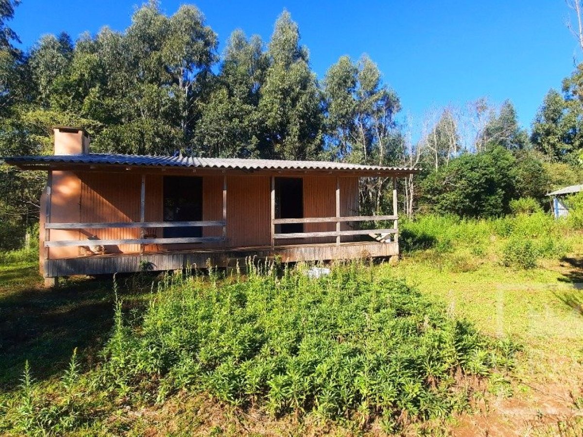 Área com 16300m², Nao suíte, no bairro Interior em Marau