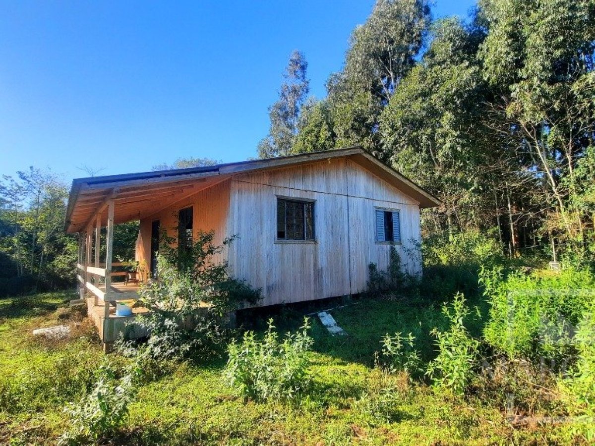 Área com 16300m², Nao suíte, no bairro Interior em Marau