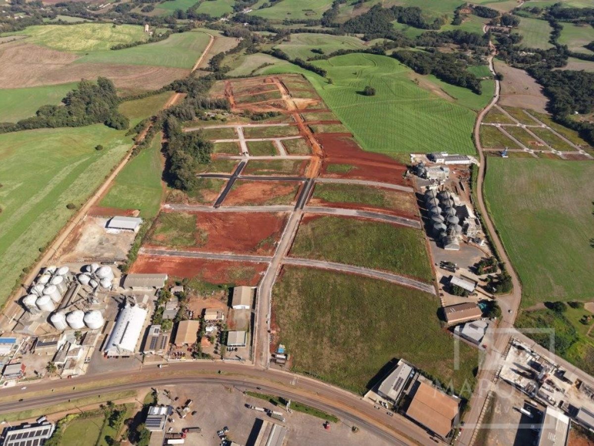 Terreno com 350m², Nao suíte, no bairro Rodovia ERS 324 em Marau