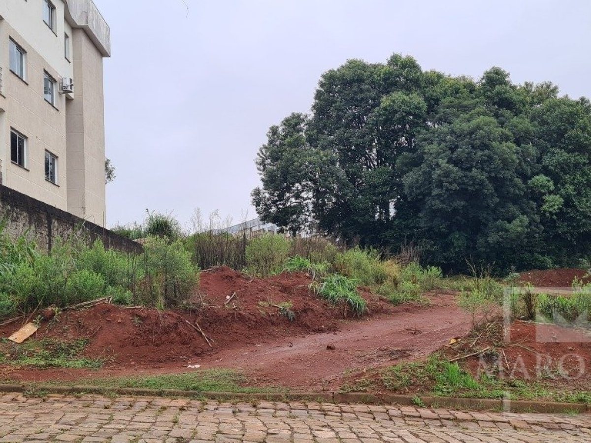 Terreno com 623m², Nao suíte, no bairro Jardim do Sol em Marau