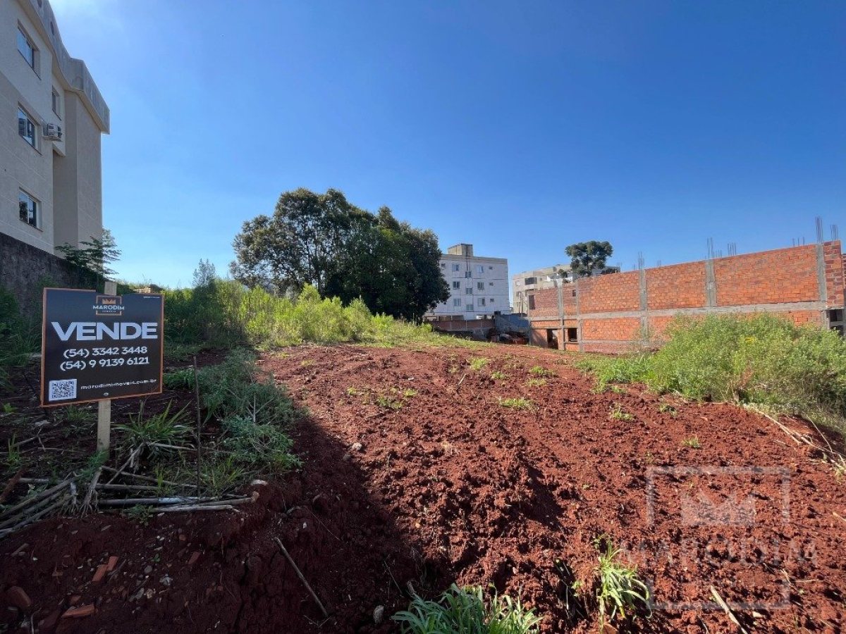 Terreno com 623m², Nao suíte, no bairro Jardim do Sol em Marau