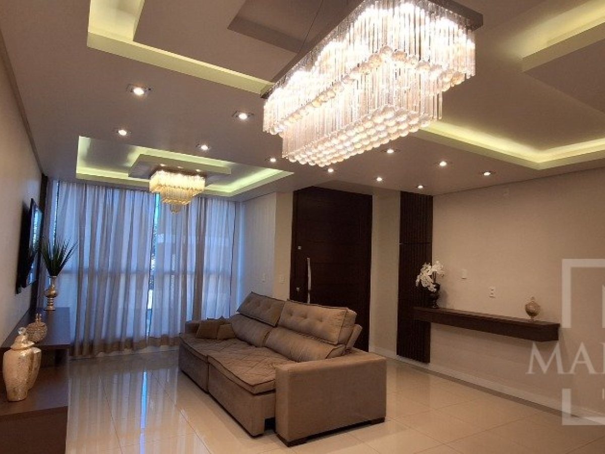 Casa com 255m², 3 dormitórios, Sim suíte, 3 vagas, no bairro Jardim das Palmeiras em Marau