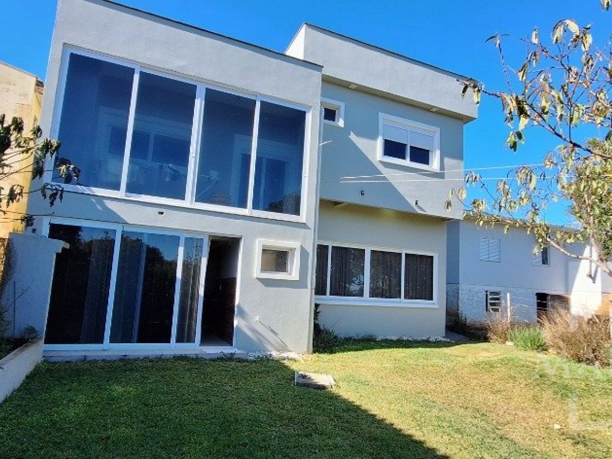 Casa com 255m², 3 dormitórios, Sim suíte, 3 vagas, no bairro Jardim das Palmeiras em Marau