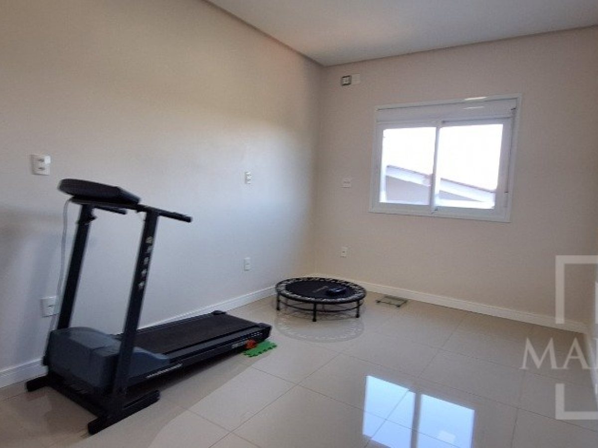 Casa com 255m², 3 dormitórios, Sim suíte, 3 vagas, no bairro Jardim das Palmeiras em Marau