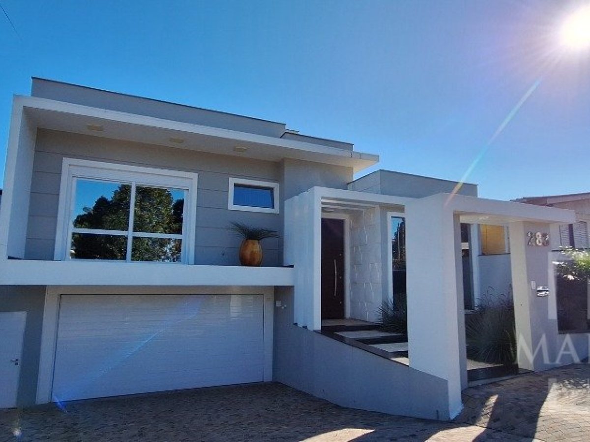 Casa com 255m², 3 dormitórios, Sim suíte, 3 vagas, no bairro Jardim das Palmeiras em Marau