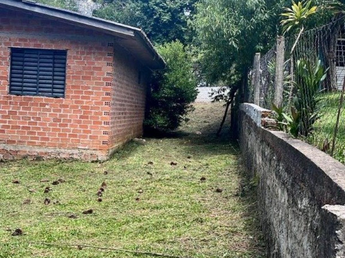 Sítio com 70m², 2 dormitórios, Nao suíte, no bairro Interior em Marau
