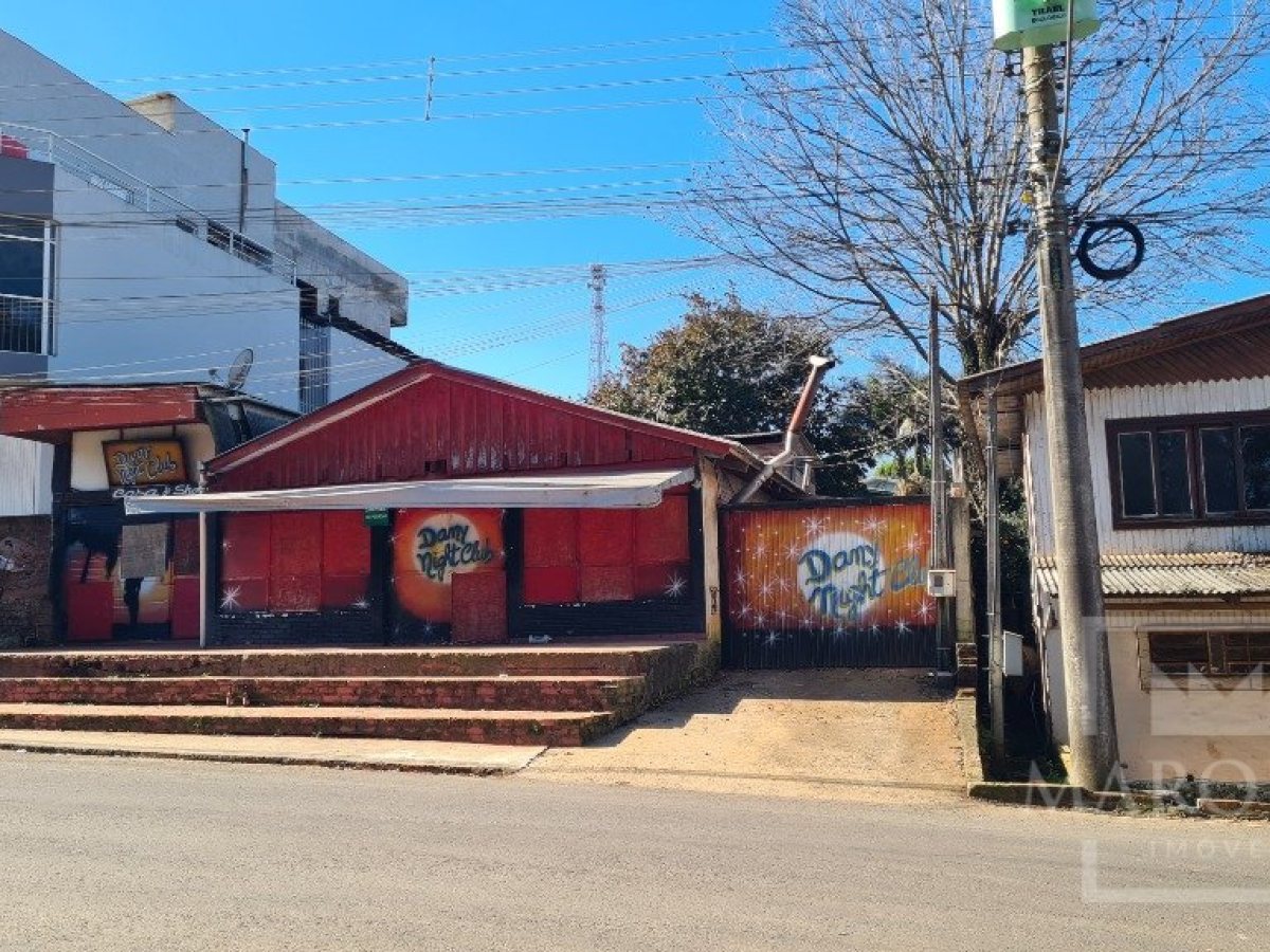 Terreno com 600m², Nao suíte, no bairro Loteamento Vicente Riva em Marau