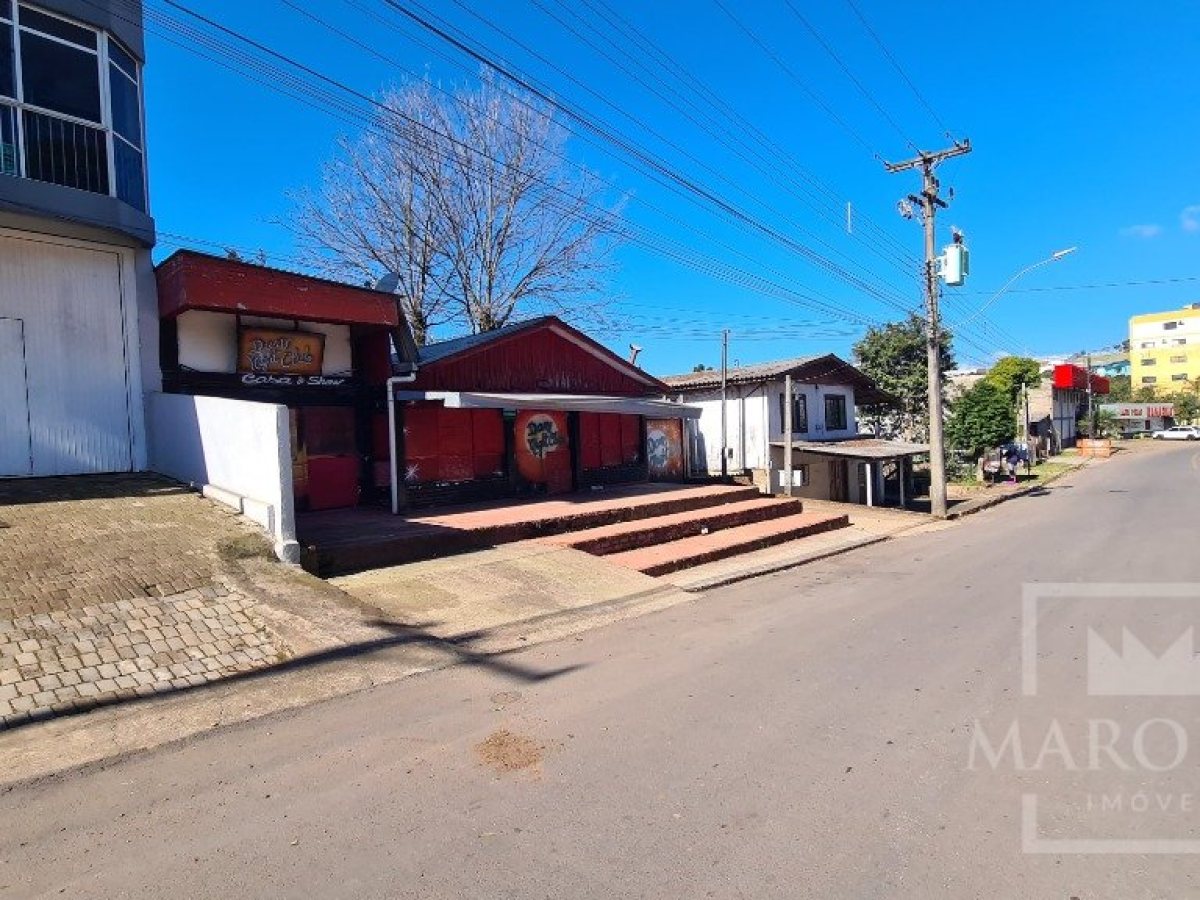 Terreno com 600m², Nao suíte, no bairro Loteamento Vicente Riva em Marau