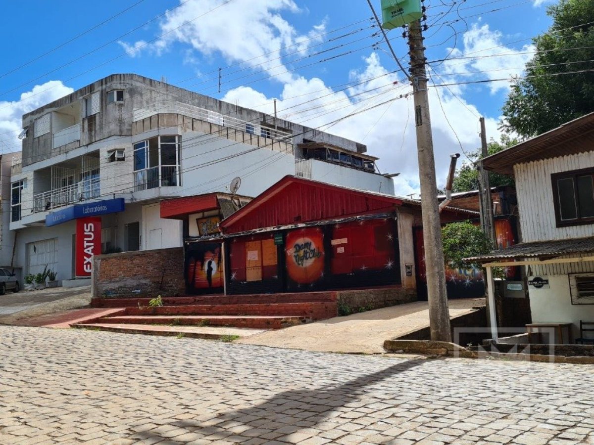 Terreno com 600m², Nao suíte, no bairro Loteamento Vicente Riva em Marau