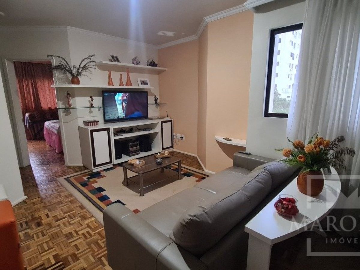Apartamento com 78m², 2 dormitórios, Nao suíte, 1 vaga, no bairro Centro em Marau