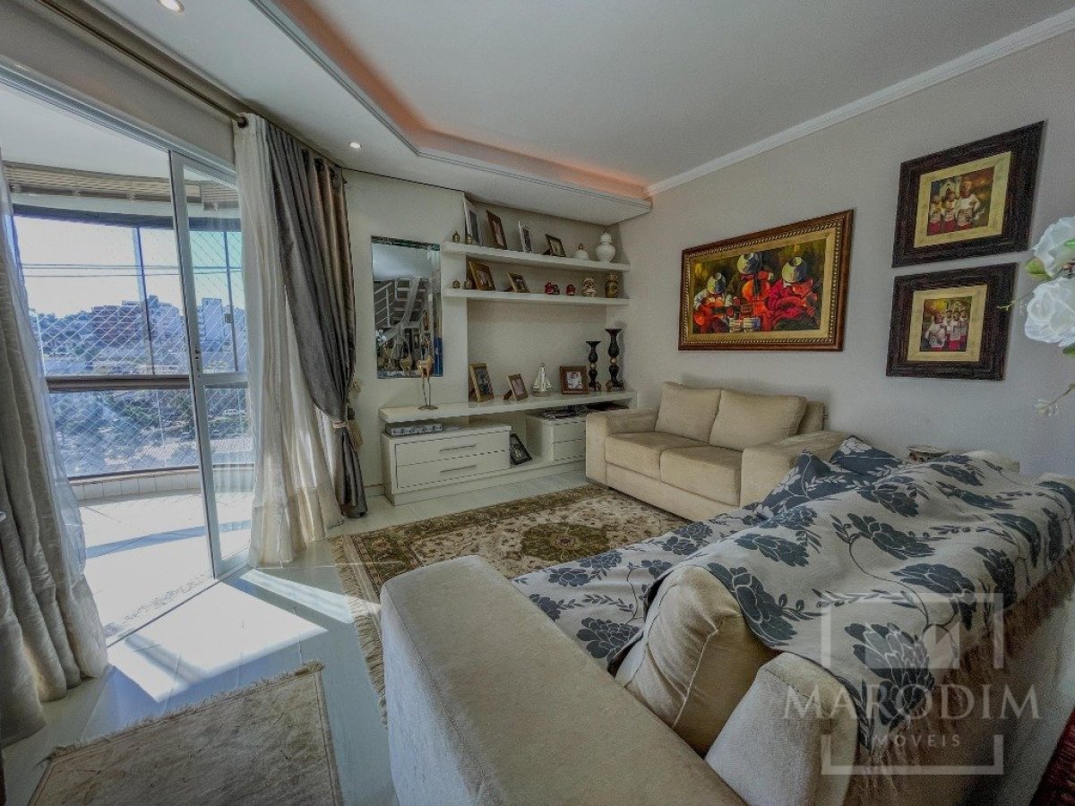 Cobertura com 215m², 3 dormitórios, Sim suíte, 1 vaga, no bairro Centro em Marau