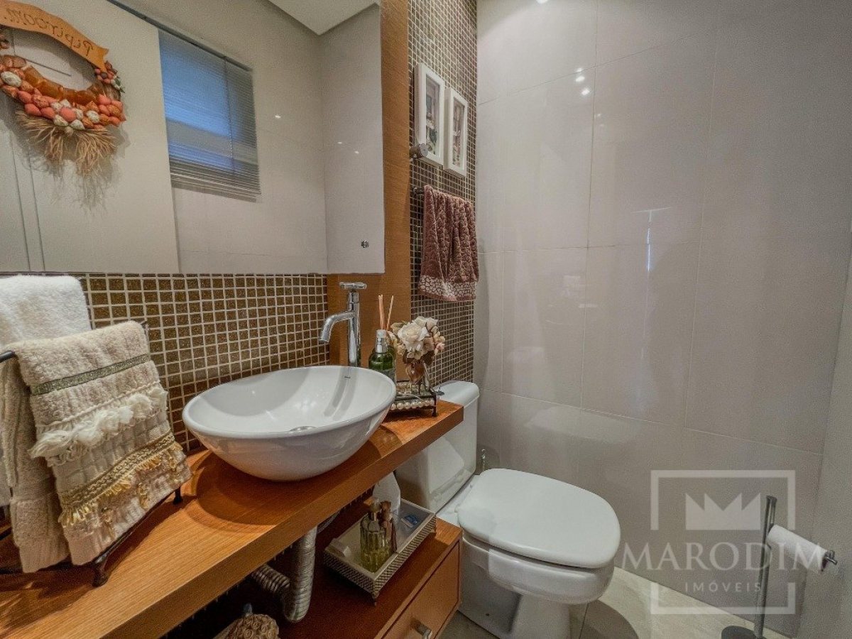 Cobertura com 215m², 3 dormitórios, Sim suíte, 1 vaga, no bairro Centro em Marau