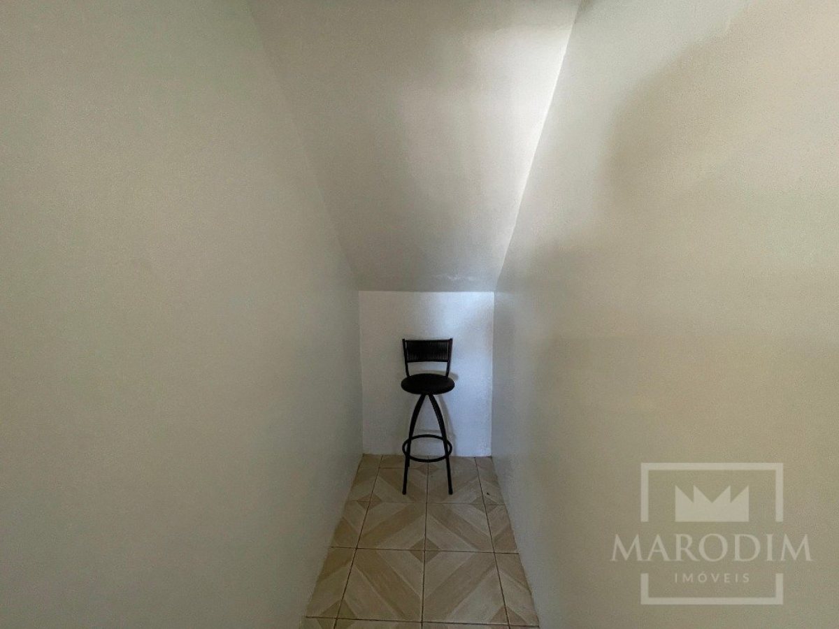 Salas/Conjuntos com 60m², Nao suíte, no bairro Est RS 324 Saída Passo Fundo, Trevo Saída, 1000 em Marau