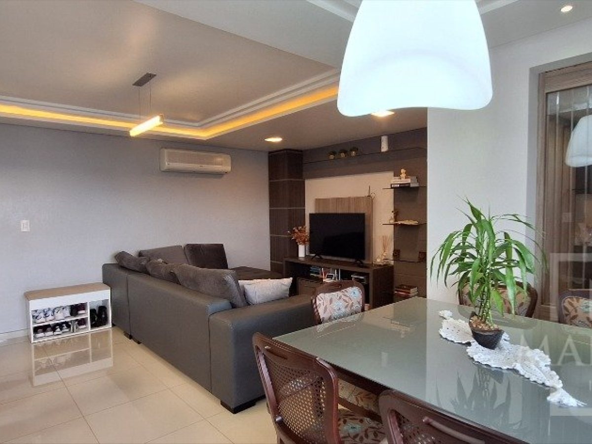 Apartamento com 127m², 2 dormitórios, Sim suíte, 2 vagas, no bairro Centro em Marau