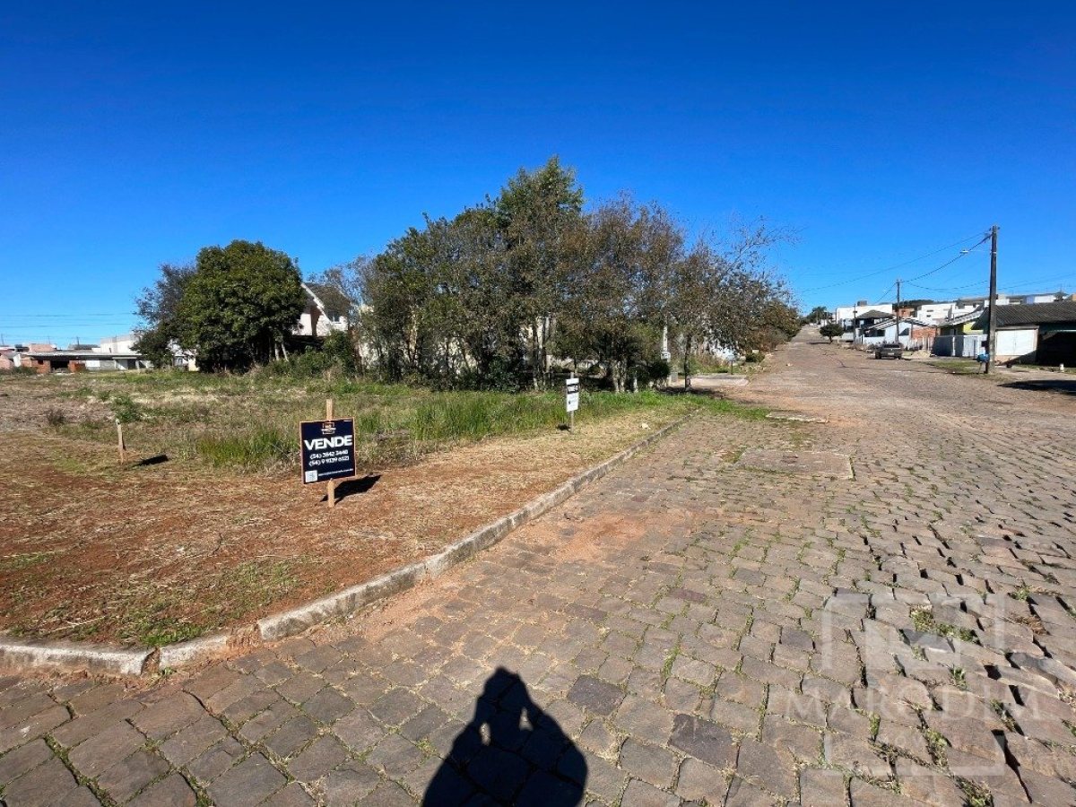 Terreno com 314m², Nao suíte, no bairro Loteamento Bem Viver ll em Marau