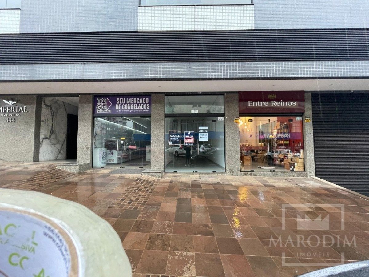 Salas/Conjuntos com 38m², Nao suíte, no bairro Centro em Marau