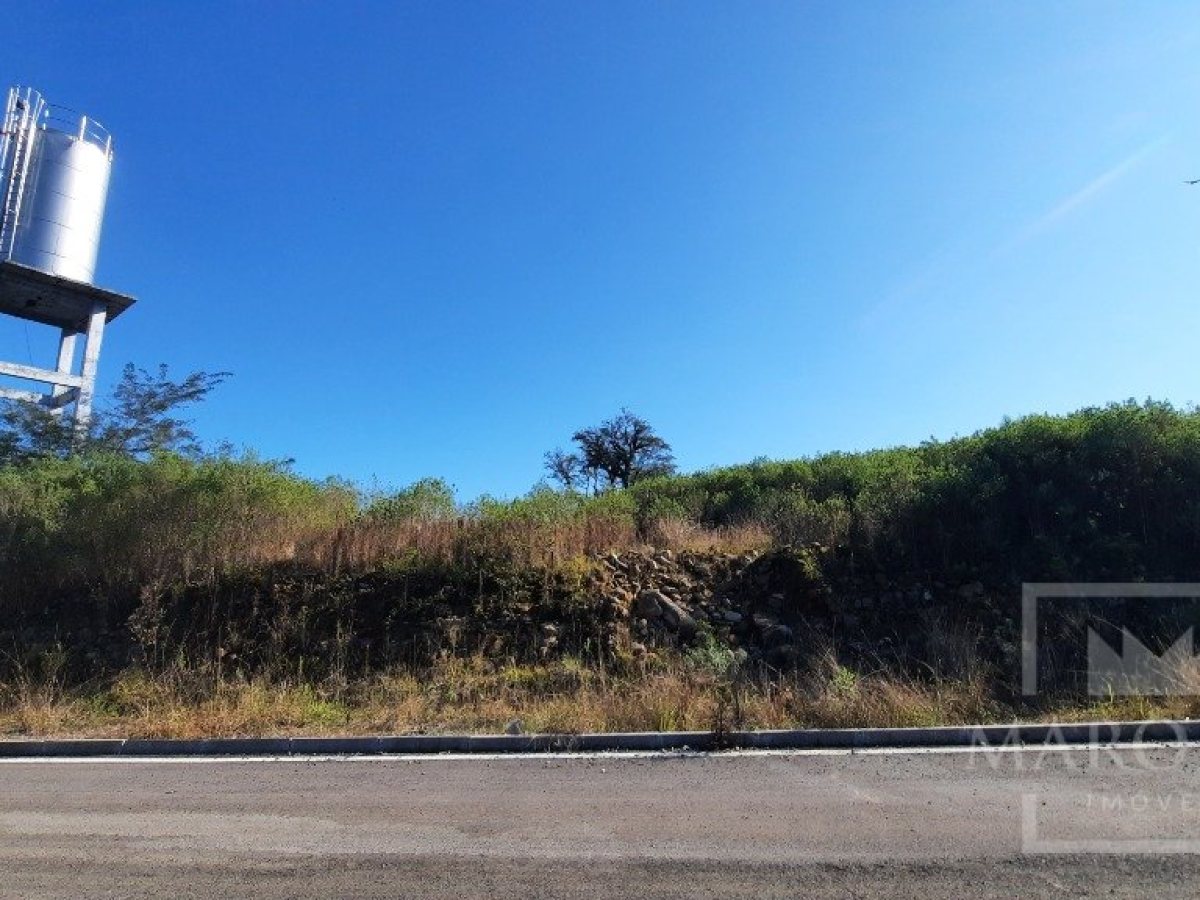 Terreno com 757m², Nao suíte, no bairro Loteamento Altos da Montanha em Marau