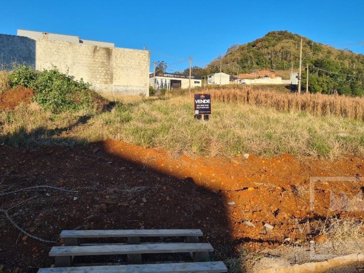 Terreno com 300m², Nao suíte, no bairro Residencial Vivere em Marau