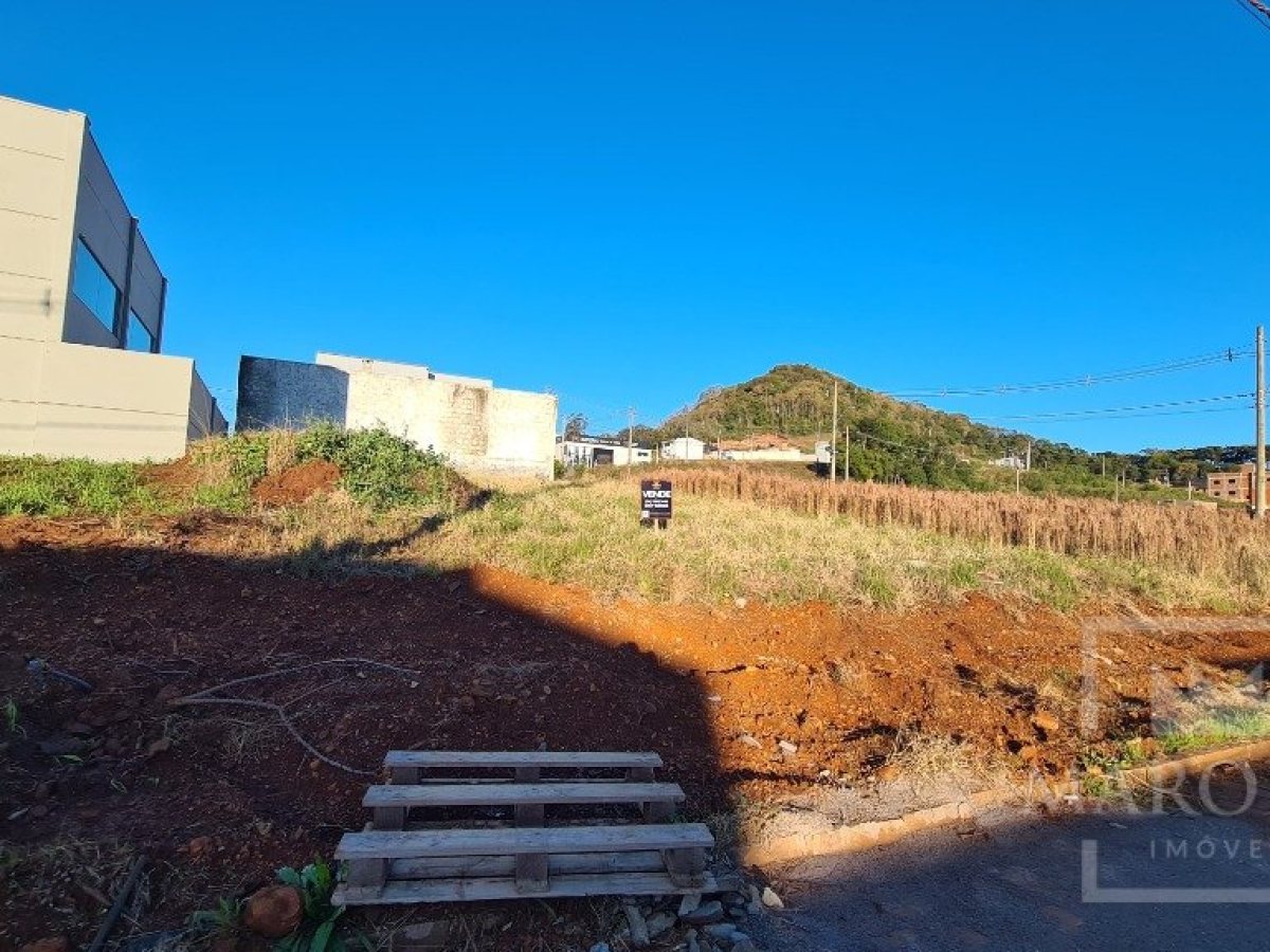 Terreno com 300m², Nao suíte, no bairro Residencial Vivere em Marau