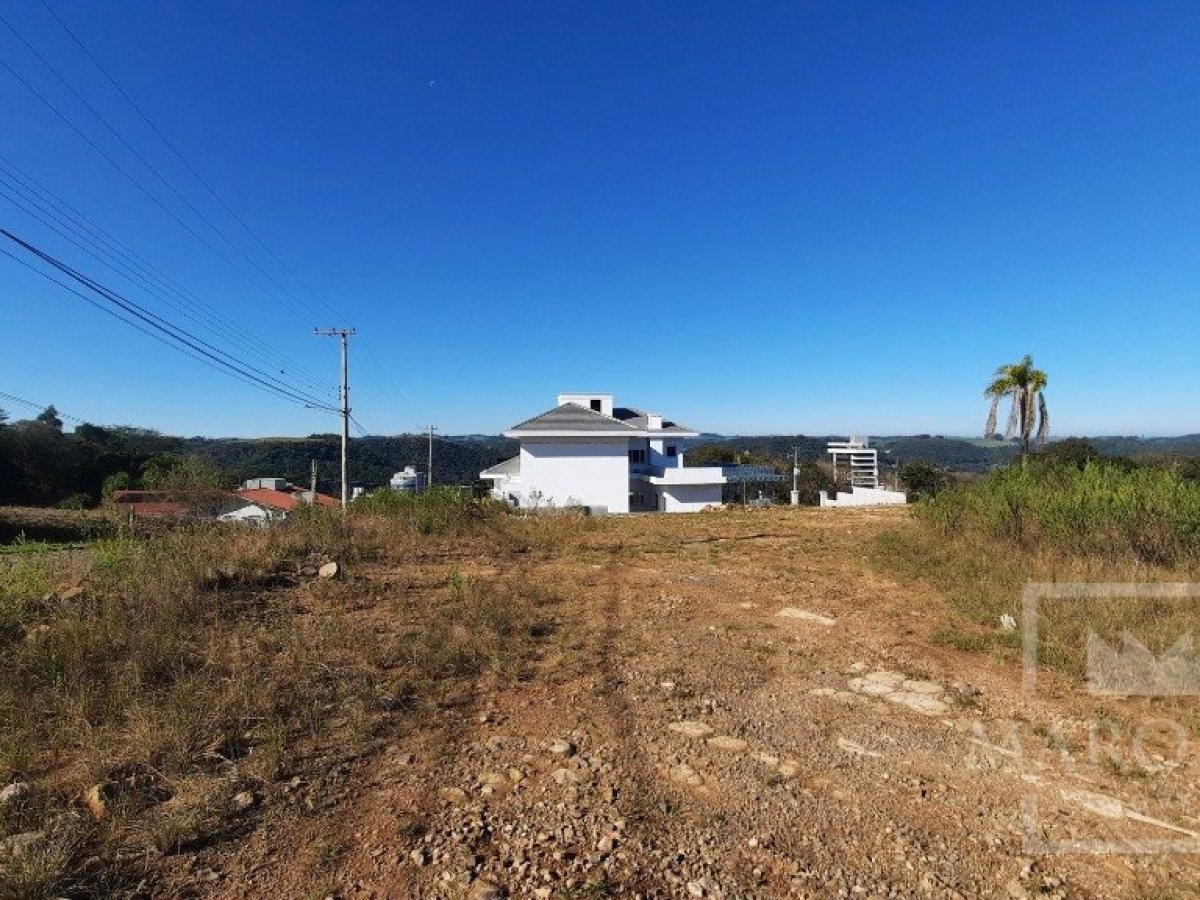 Terreno com 451m², Nao suíte, no bairro Loteamento Altos da Montanha em Marau