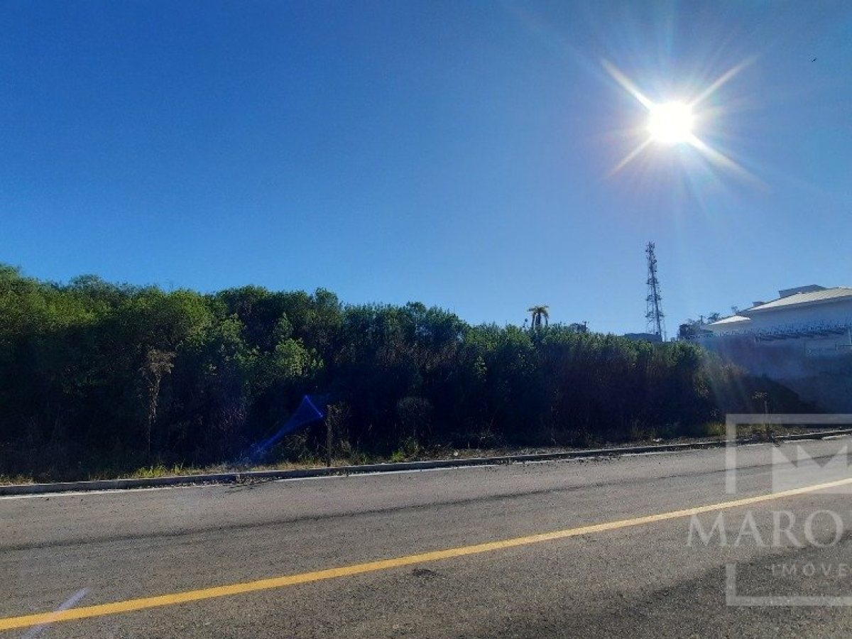 Terreno com 808m², Nao suíte, no bairro Loteamento Altos da Montanha em Marau