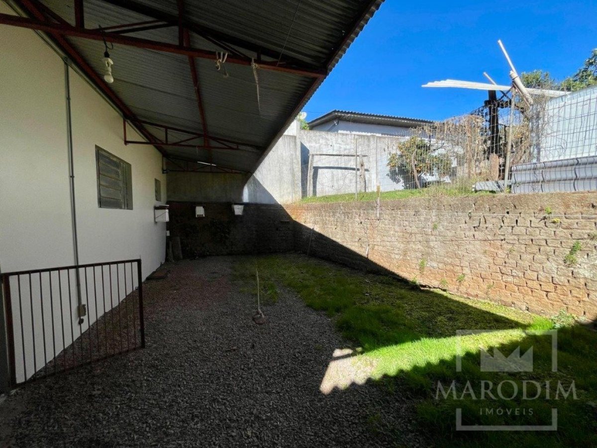 Casa comercial com 458m², Nao suíte, no bairro São  Cristóvão em Marau