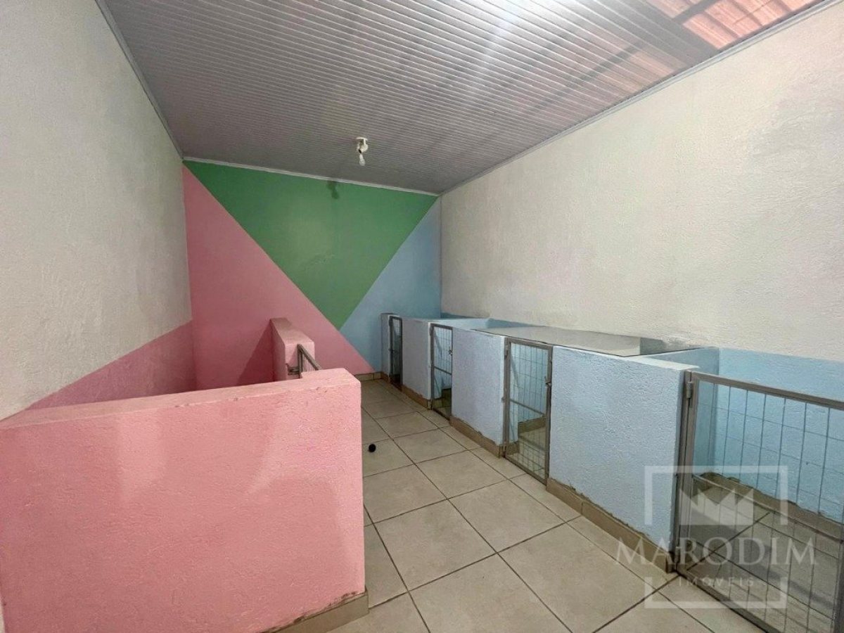 Casa comercial com 458m², Nao suíte, no bairro São  Cristóvão em Marau