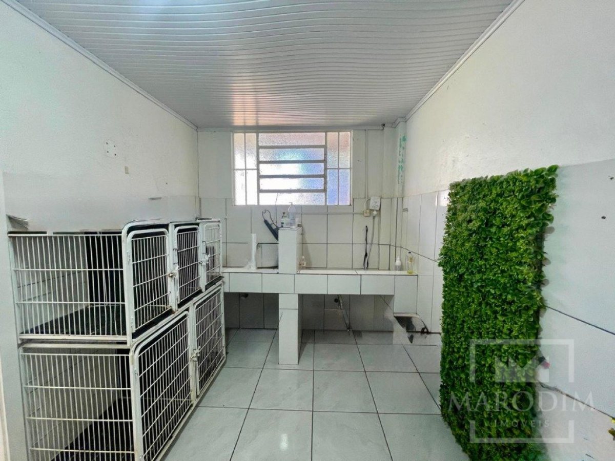 Casa comercial com 458m², Nao suíte, no bairro São  Cristóvão em Marau