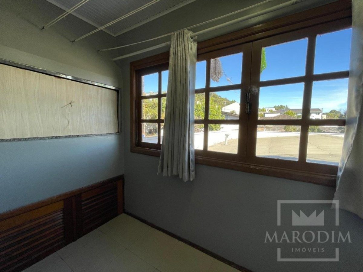 Casa comercial com 458m², Nao suíte, no bairro São  Cristóvão em Marau