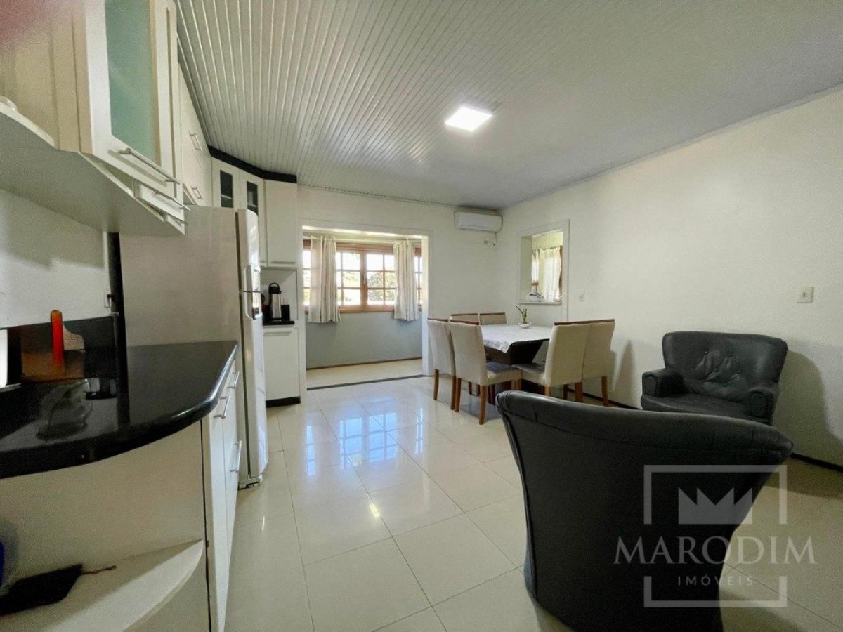 Casa comercial com 458m², Nao suíte, no bairro São  Cristóvão em Marau