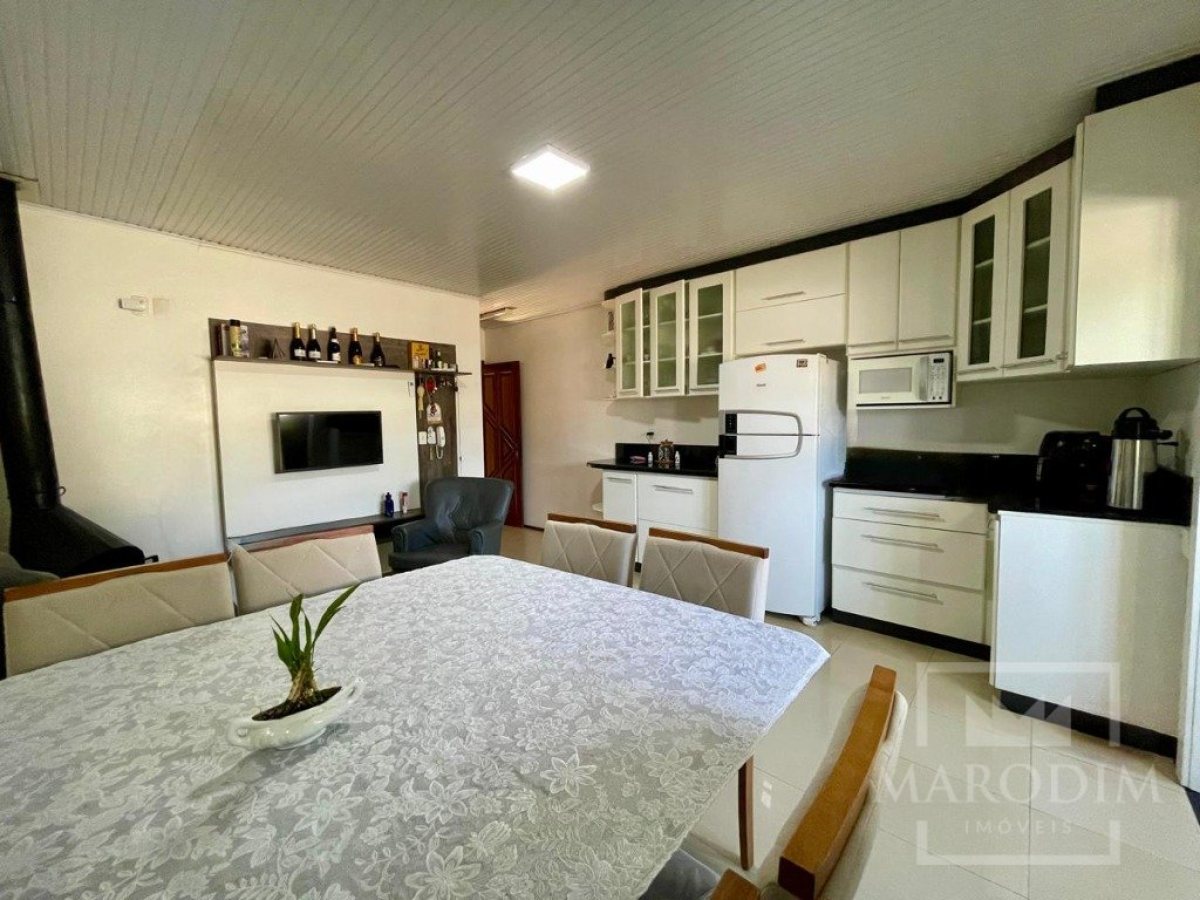 Casa comercial com 458m², Nao suíte, no bairro São  Cristóvão em Marau