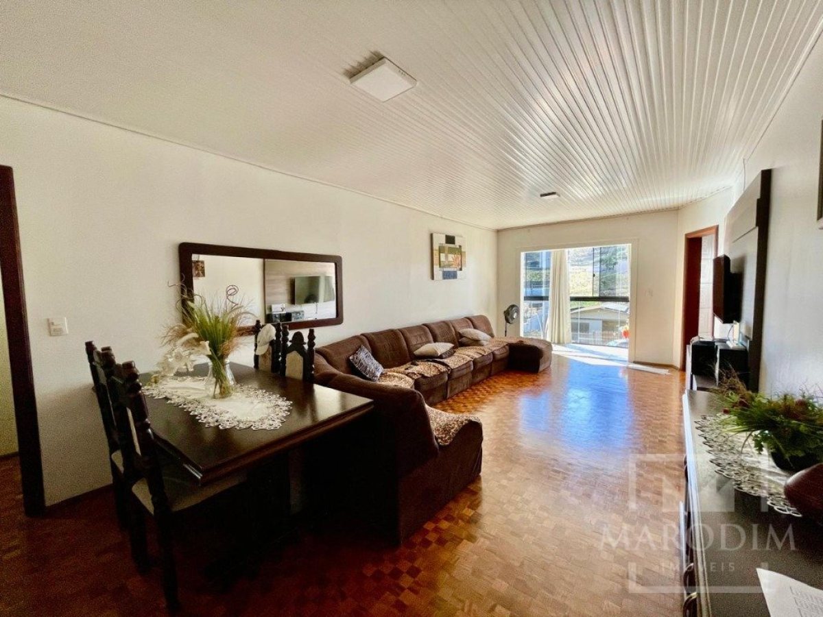 Casa comercial com 458m², Nao suíte, no bairro São  Cristóvão em Marau