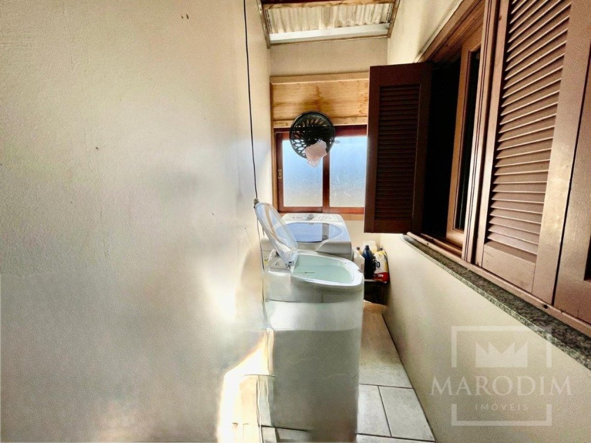 Casa comercial com 458m², Nao suíte, no bairro São  Cristóvão em Marau