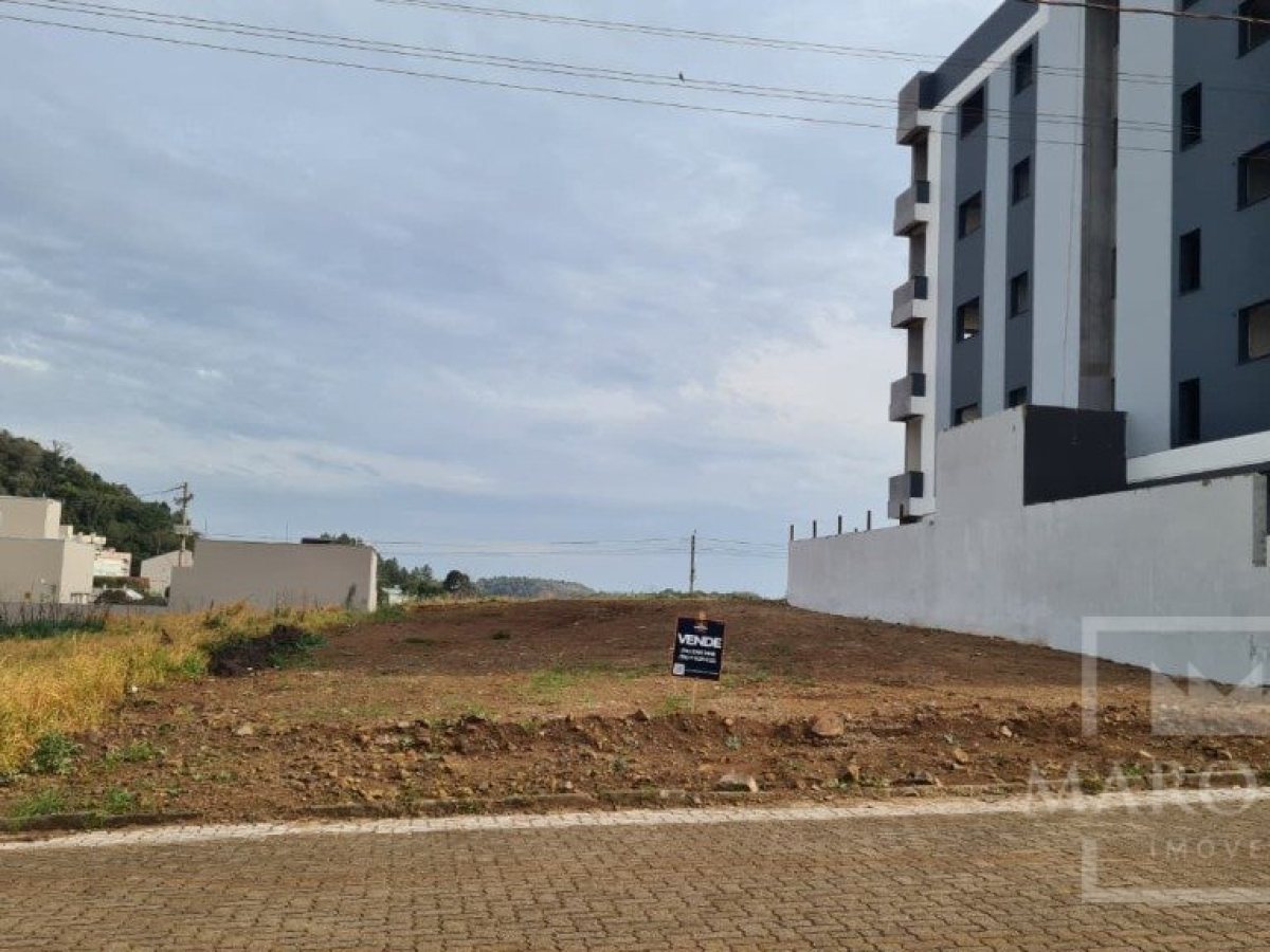 Terreno com 420m², Nao suíte, no bairro Guadalupe em Marau