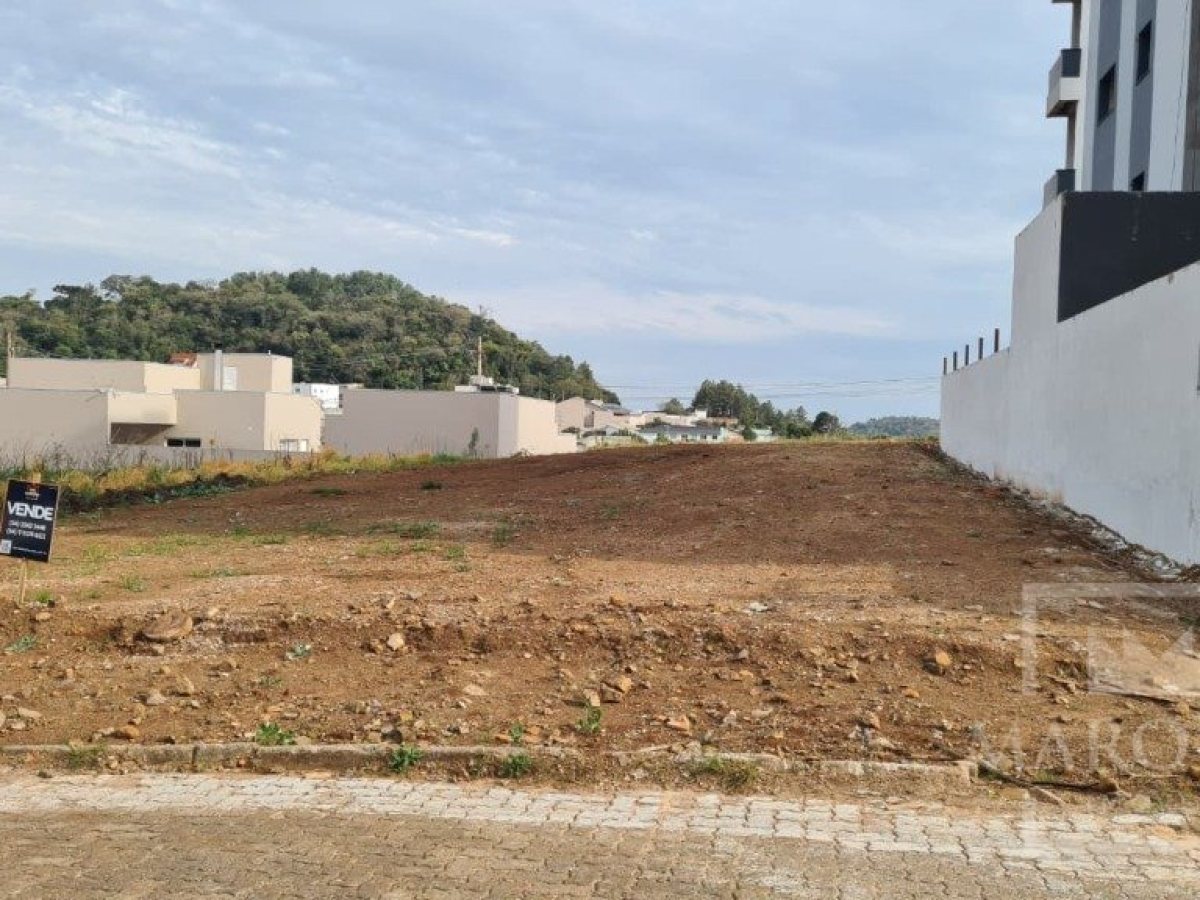 Terreno com 420m², Nao suíte, no bairro Guadalupe em Marau