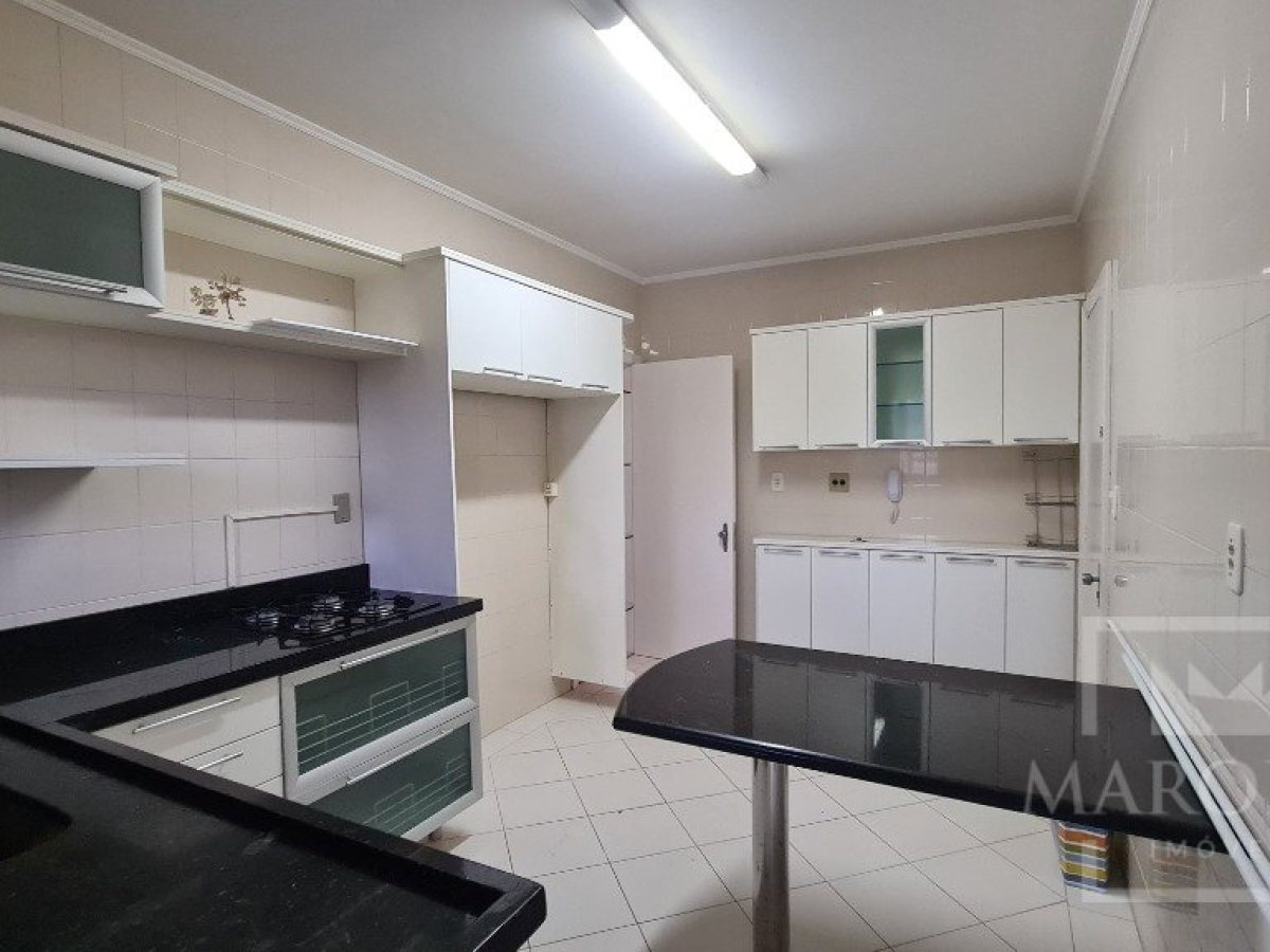 Apartamento com 107m², 3 dormitórios, Sim suíte, 1 vaga, no bairro Centro em Marau