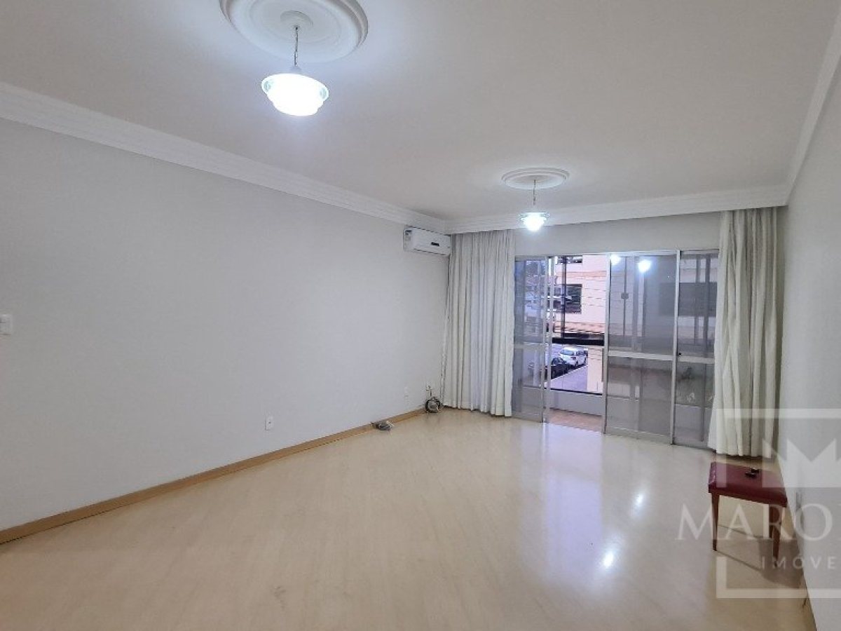 Apartamento com 107m², 3 dormitórios, Sim suíte, 1 vaga, no bairro Centro em Marau