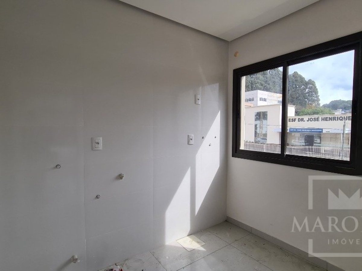 Apartamento com 90m², 3 dormitórios, Nao suíte, 1 vaga, no bairro Alberto Borella em Marau