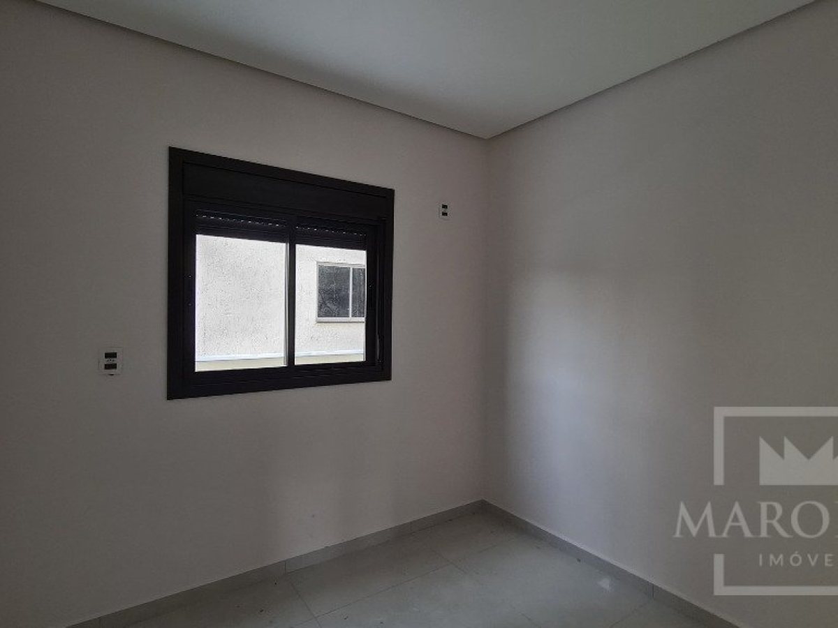 Apartamento com 90m², 3 dormitórios, Nao suíte, 1 vaga, no bairro Alberto Borella em Marau
