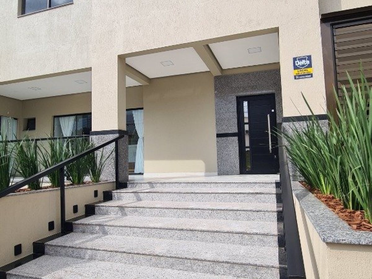 Apartamento com 90m², 3 dormitórios, Nao suíte, 1 vaga, no bairro Alberto Borella em Marau