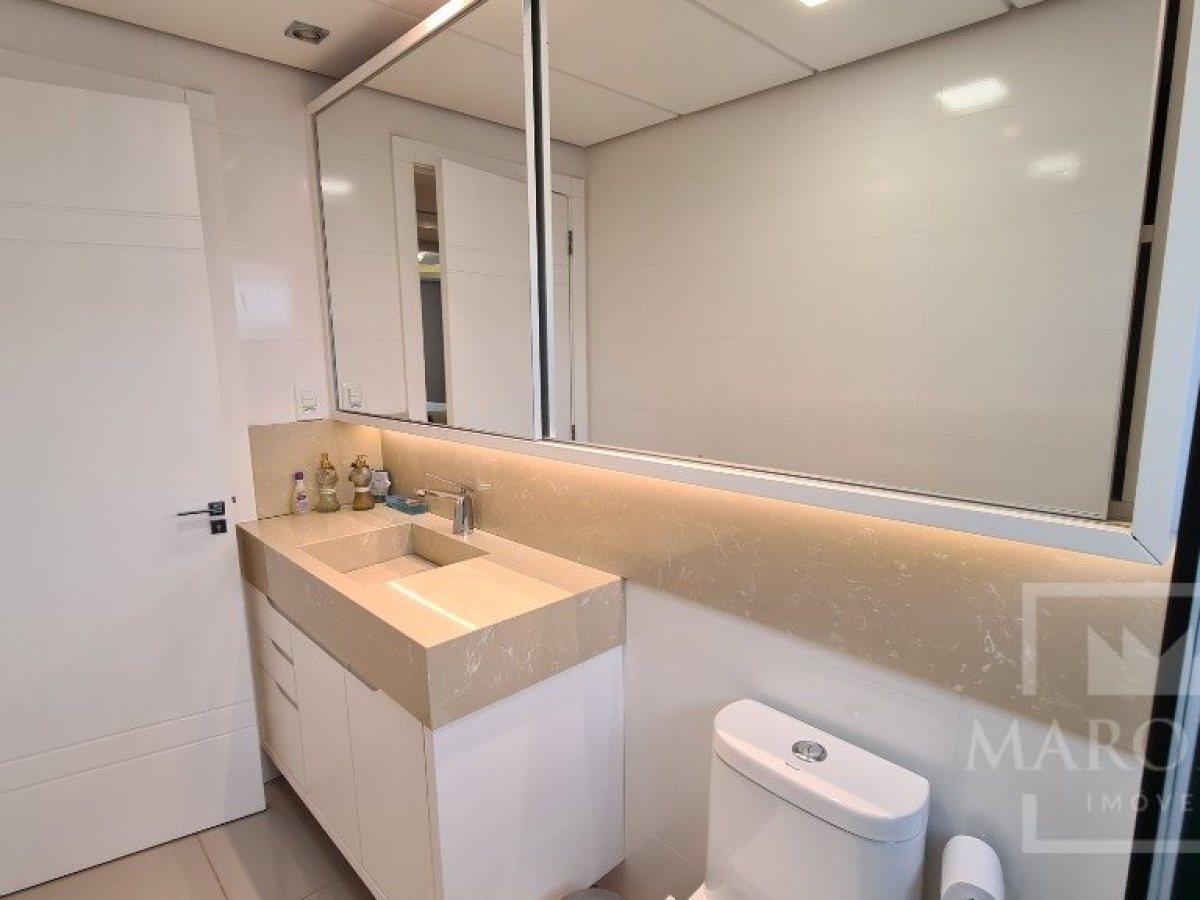 Apartamento com 119m², 2 dormitórios, Sim suíte, 2 vagas, no bairro Centro em Marau