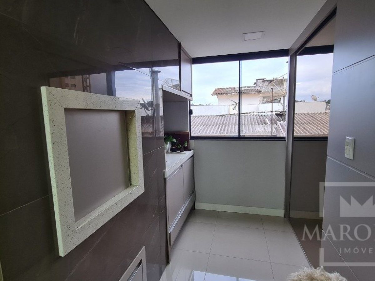Apartamento com 119m², 2 dormitórios, Sim suíte, 2 vagas, no bairro Centro em Marau
