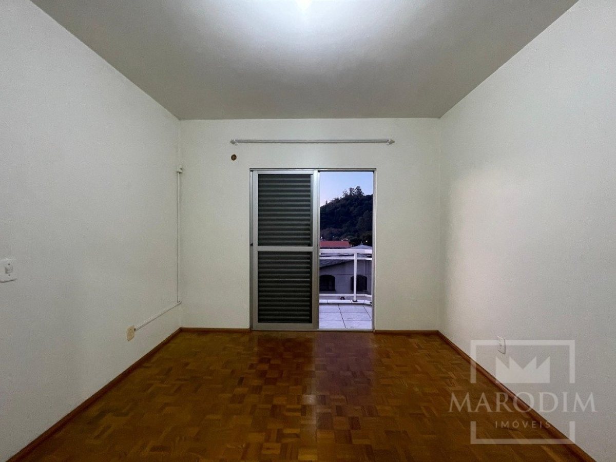 Apartamento com 70m², 2 dormitórios, Nao suíte, 1 vaga, no bairro Progresso em Marau