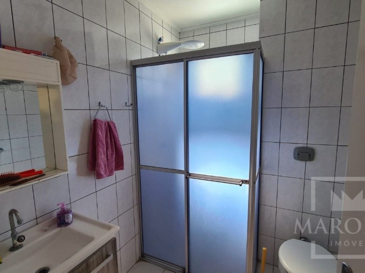 Apartamento com 71m², 2 dormitórios, Nao suíte, no bairro Centro em Marau