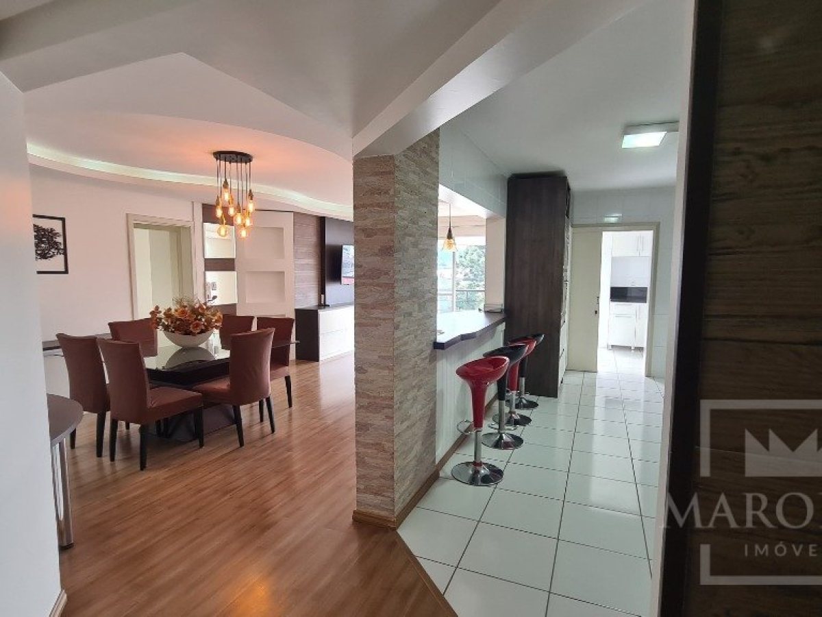 Apartamento com 149m², 3 dormitórios, Sim suíte, 1 vaga, no bairro Centro em Marau